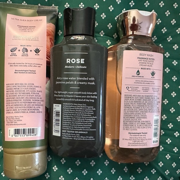 Bath & Body Works Rose Collection - Picture 2 of 2